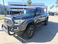 2020 Toyota Tacoma 2WD TRD Sport2WD SR5 Double Cab 5' Bed V6 AT
