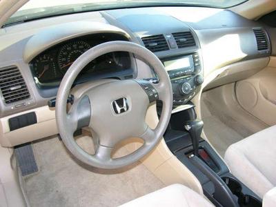 2004 Honda Accord Sdn LX