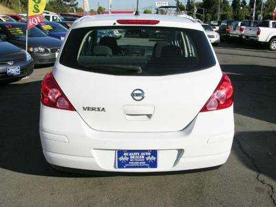 2010 Nissan Versa 1.8 S