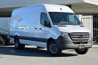 2024 Mercedes-Benz Sprinter 3500 Cargo 170 WB