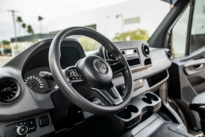2019 Mercedes-Benz Sprinter 2500 Passenger 144 WB