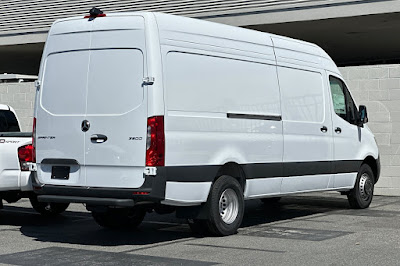 2024 Mercedes-Benz Sprinter 3500 Cargo 170 WB