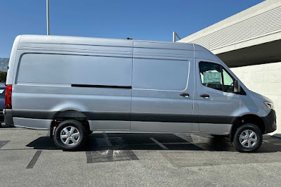 2024 Mercedes-Benz Sprinter 2500 Cargo 170 WB