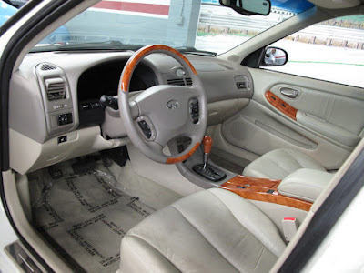 2002 INFINITI I35 Base