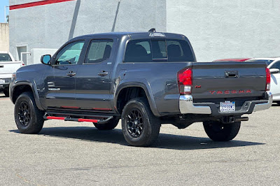 2022 Toyota Tacoma 4WD SR5 Double Cab 5 Bed V6 AT4WD SR Double