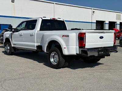 2024 Ford Super Duty F-350 DRW LARIAT