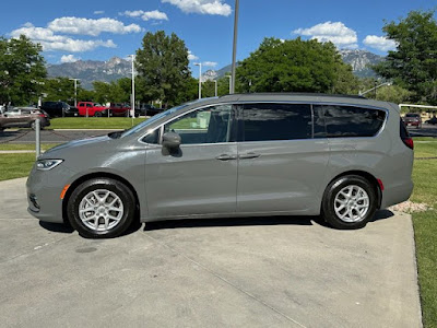 2022 Chrysler Pacifica Touring L