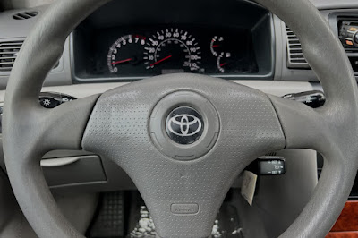 2005 Toyota Corolla LE