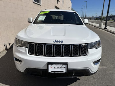 2020 Jeep Grand Cherokee Laredo E 4X4! SUPER CLEAN!
