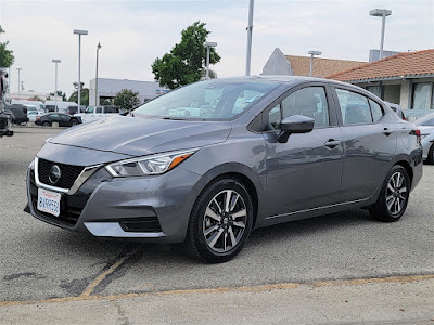 2021 Nissan Versa 1.6 SV