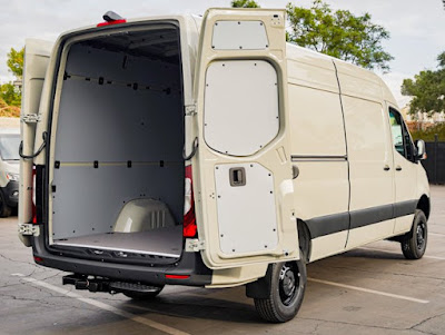 2024 Mercedes-Benz Sprinter Cargo Van