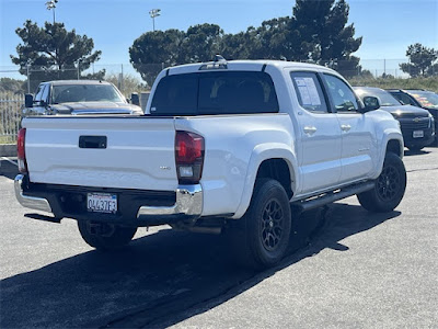 2021 Toyota Tacoma 2WD 2WD SR5 Double Cab 5' Bed V6 AT (Natl)