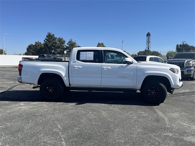 2021 Toyota Tacoma 2WD 2WD SR5 Double Cab 5' Bed V6 AT (Natl)