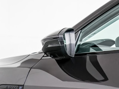 2024 Audi Q8 e-tron Prestige