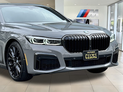 2022 BMW 7 Series 740i