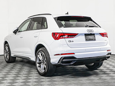 2024 Audi Q3 45 S line Premium