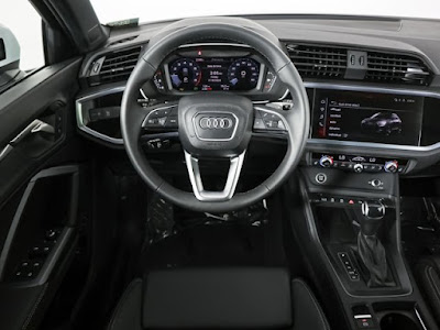 2024 Audi Q3 45 S line Premium