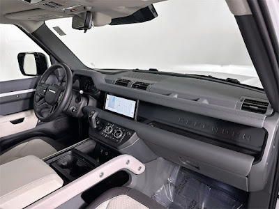 2024 Land Rover Defender 110 X-Dynamic SE