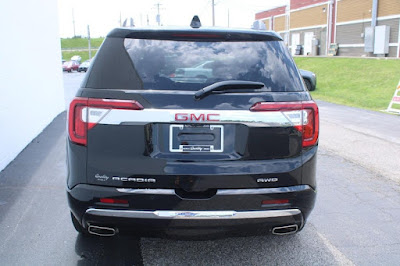 2020 GMC Acadia Denali