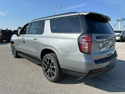 2024 Chevrolet Suburban RST