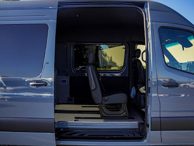 2024 Mercedes-Benz Sprinter Crew Van