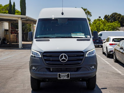 2024 Mercedes-Benz Sprinter Cargo Van