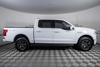 2023 Ford F-150 Lightning Lariat