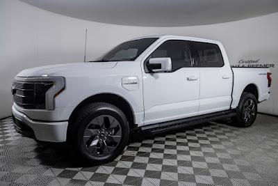 2023 Ford F-150 Lightning Lariat