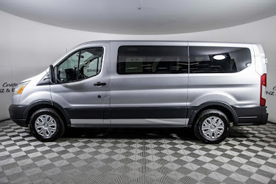 2017 Ford Transit-150 XLT