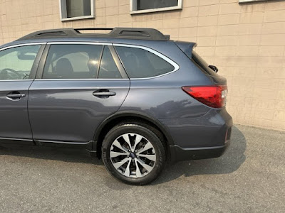 2017 Subaru Outback Limited AWD! SUPER CLEAN!