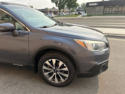 2017 Subaru Outback Limited AWD! SUPER CLEAN!