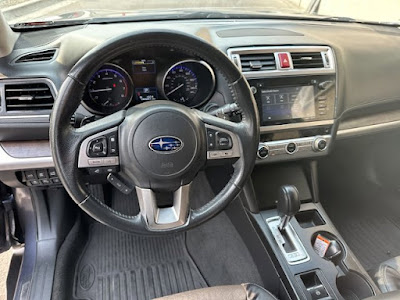 2017 Subaru Outback Limited AWD! SUPER CLEAN!