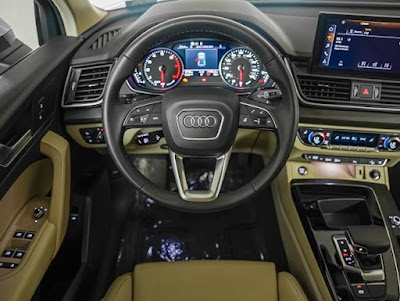 2024 Audi Q5 S line Premium