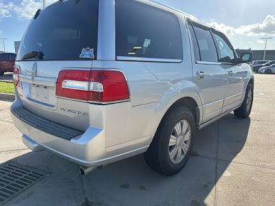 2010 Lincoln Navigator Base