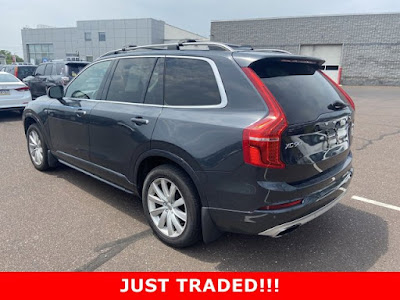 2017 Volvo XC90 Momentum AWD