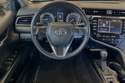 2020 Toyota Camry Hybrid SE