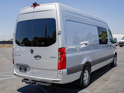 2024 Mercedes-Benz Sprinter Crew Van