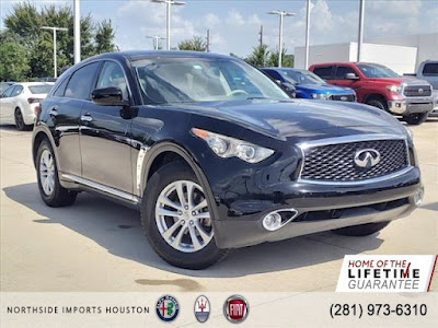 2017 INFINITI QX70 Base