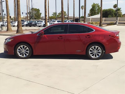 2014 Lexus ES 300h