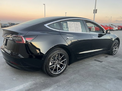 2020 Tesla Model 3 Standard Range