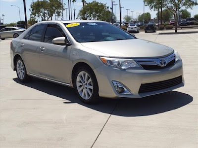 2014 Toyota Camry Hybrid LE