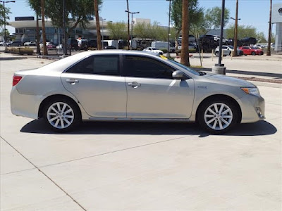 2014 Toyota Camry Hybrid LE