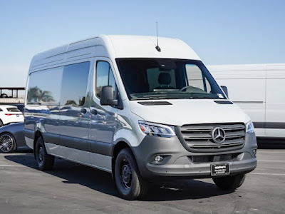 2024 Mercedes-Benz Sprinter Crew Van