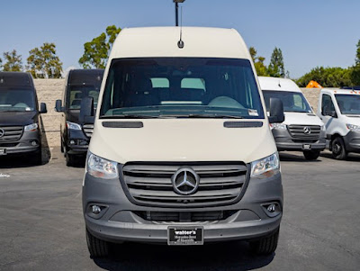 2024 Mercedes-Benz Sprinter Crew Van