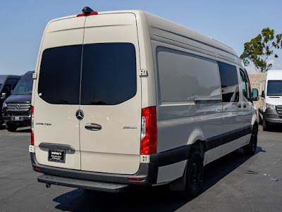 2024 Mercedes-Benz Sprinter Crew Van