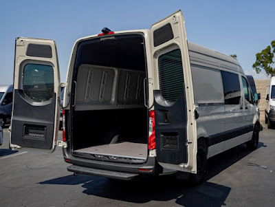 2024 Mercedes-Benz Sprinter Crew Van