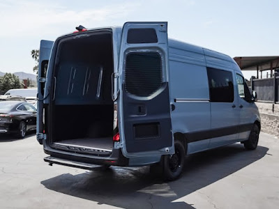 2024 Mercedes-Benz Sprinter Crew Van