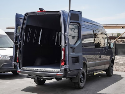 2024 Mercedes-Benz Sprinter Crew Van