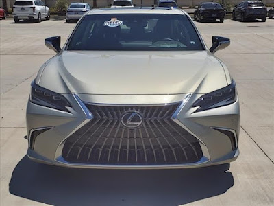 2023 Lexus ES 300h Luxury