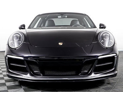 2018 Porsche 911 Carrera GTS Coupe